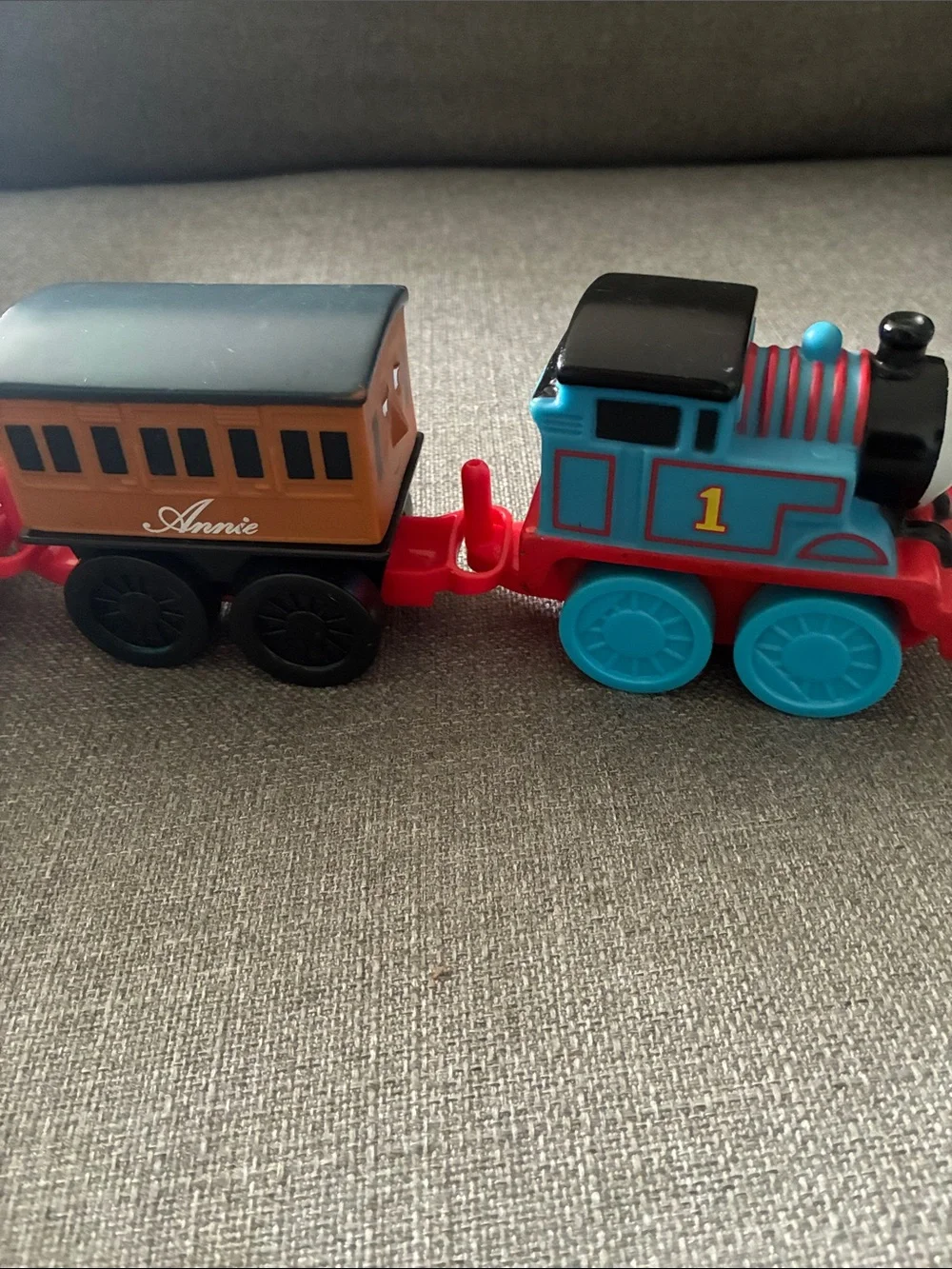 Thomas & Friends Vintage Thomas Engine with Clarabel & Annie - Kids Train Toys
